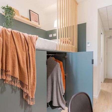 Well-Located Campus Rooms Near City Park Милан Экстерьер фото