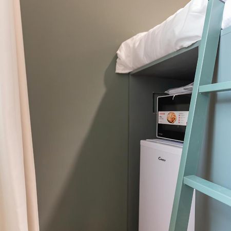 Well-Located Campus Rooms Near City Park Милан Экстерьер фото