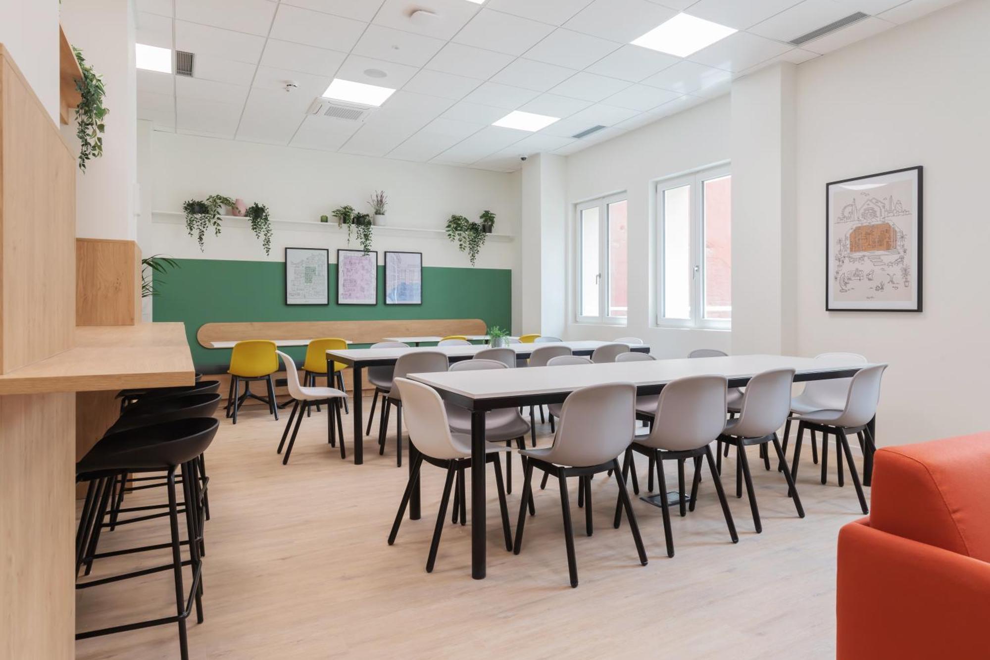 Well-Located Campus Rooms Near City Park Милан Экстерьер фото